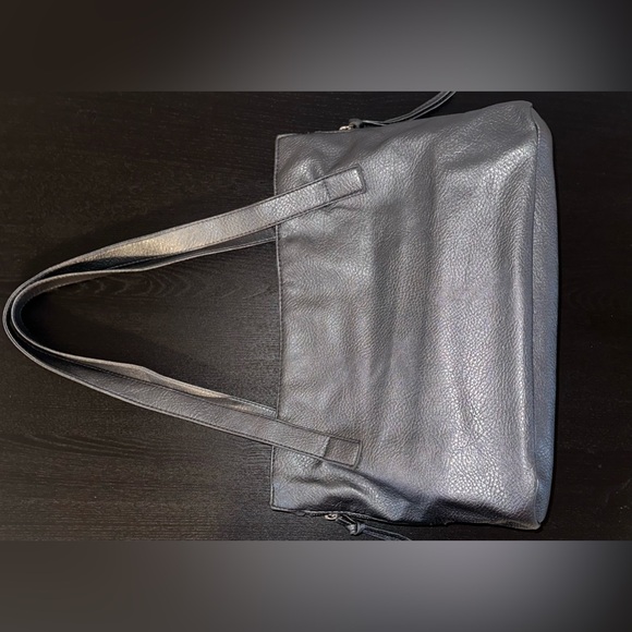 Silver Purse - Picture 2 of 6